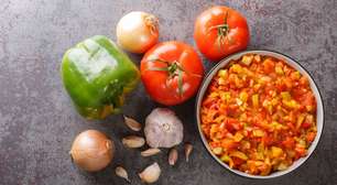 Por que você deve comer refogado de alho, cebola e tomate no dia a dia? Descubra
