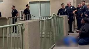 Cachorro é morto por policial durante comemoração do título do Knicks e caso gera revolta nos EUA