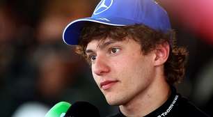 F1: Antonelli explica penalidade por limites de pista após abandono em Barcelona