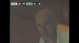 Reação de Zidane durante hat-trick de Messi viraliza e agita as redes sociais