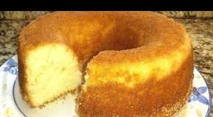 Bolo de arroz cru prático, feito sem farinha de trigo, que fica super fofinho, macio e delicioso