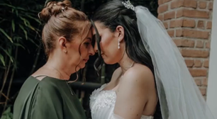 Ela perdeu a mãe no dia do casamento e criou uma vakinha para ressignificar data