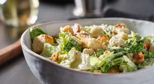 Como adaptar suas saladas para o inverno com proteínas quentes