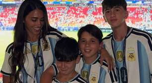 Esposa de Messi posta foto e tamanho dos herdeiros chama atenção: 'Cresceram!'