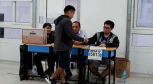 Resultado de eleição presidencial no Peru depende de validação de votos no exterior