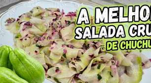Salada de chuchu cru super refrescante e muito bem temperada, para você fazer de um jeito rápido