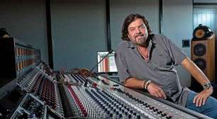Conheça a história da música que embala os times na Copa e que quase não foi lançada