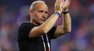 Técnico do Haiti tenta evitar idolatria do time por jogadores brasileiros