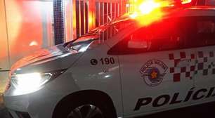 Carreta roubada mobiliza agentes da GCM de São Roque e grande comboio da Polícia Militar ao estilo "GTA"