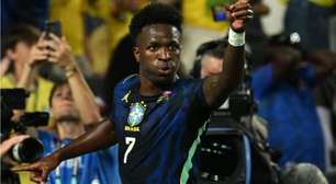 Quase sem aperto, Brasil, agora líder, vence o Haiti