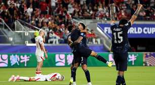 Paraguai vence Turquia e segue vivo na Copa do Mundo