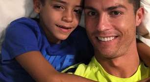 Madrasta faz homenagem pro filho do Cristiano Ronaldo nas redes sociais