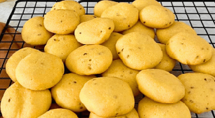 Biscoitinhos de fubá caseiros: fáceis e sem ovo