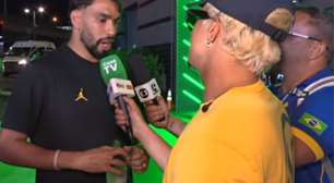 Chico Moedas leva bronca após levar 'baile' de repórter da Globo ao vivo; assista