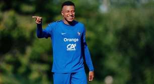 Mbappé destaca disputa com Messi por recorde e elogia argentino: "É o melhor do mundo"