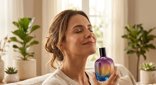 Lançado em 2006, este perfume clássico da Natura aparece atualizado como 'biohacking olfativo' que rejuvenesce a mente e ajuda a controlar o estresse no dia a dia