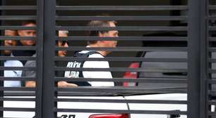 Bolsonaro depõe sobre arma apreendida por 5 minutos e confirma pedido por conserto, diz TV