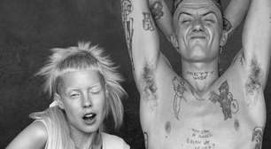 Após anos de polêmicas, Die Antwoord lança álbum e minissérie 'Zama Zama'