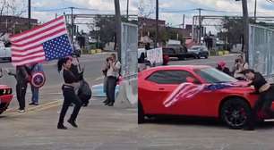 Mulher é atropelada durante protesto contra o ICE nos Estados Unidos