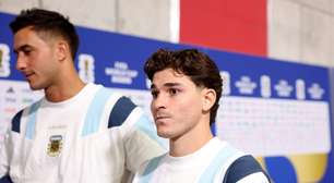 Atlético acusa Barcelona de assédio por Julián Álvarez e exige pagamento de cláusula