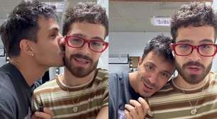 João Guilherme exibe carinho por Pe Lu, do Restart, revela intimidade e web reage: 'Como assim?'