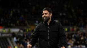 Vasco busca informações de Vitor Matos, ex-auxiliar de Klopp, para vaga de Renato