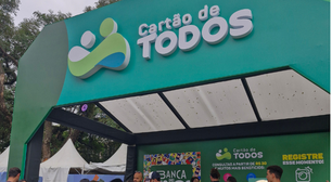 Cartão de TODOS une saúde e Copa no Arraiá do Ibirapuera