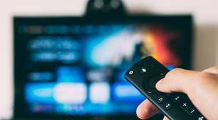 Qual é a distância ideal entre a TV e o sofá? Descubra se sua experiência está sendo prejudicada ou até mesmo sua visão