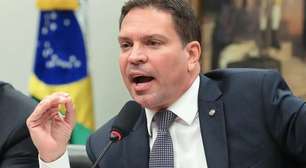 Exclusivo: Foragido da Justiça brasileira, Alexandre Ramagem abriu empresa nos EUA