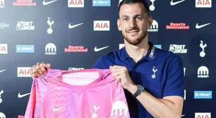 Tottenham anuncia goleiro como novo reforço para a temporada