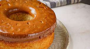 Bolo de churros com uma massa bem fofinha e muito doce de leite, simplesmente irresistível