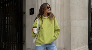 Sinto muito, Temu, mas encontrei na Shein o tênis cor de 'wasabi' delicado que protege os pés do frio; ele é perfeito para combinar com calça jeans e moletom