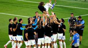 Jogadores da Croácia homenageiam Modric após vitória sobre o Panamá