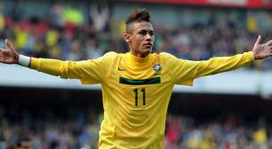 Vai ter replay? Há 15 anos, o último jogo do Brasil contra Escócia teve volta de Neymar a Seleção, 2 gols do atacante e elogio de Ronaldo: 'Objetivo, determinado'
