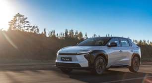 Toyota lança seu 1º carro elétrico no Brasil por R$ 419 mil e quer azucrinar a Volvo