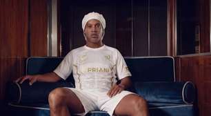 Aos 46 anos, Ronaldinho Gaúcho acerta com clube da terceira divisão da Itália