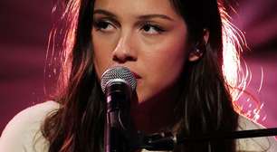 Olivia Rodrigo se iguala a Ariana Grande com "stupid song"