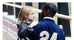Arrasa na Netflix: um clássico thriller com Denzel Washington ganha nova vida nesta série de só 7 episódios