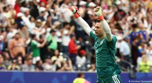 Defesas, recordes e aura: Manuel Neuer, o veterano da seleção alemã