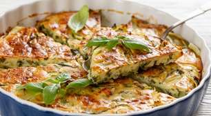 Quase ninguém faz abobrinha assim e a receita tem menos de 100 kcal por fatia