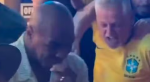 Mike Tyson se incomoda com a torcida do Brasil e Escócia após jogo, em Miami; veja o vídeo