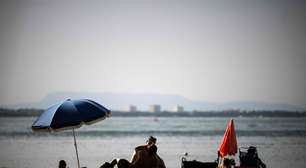 Paris proíbe consumo provisório de bebidas alcóolicas devido a calor