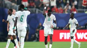 Senegal e Iraque duelam pela permanência na Copa do Mundo