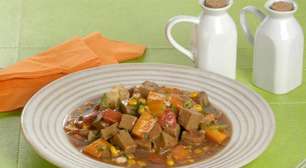Picadinho de carne de soja com legumes: fácil, saboroso e nutritivo