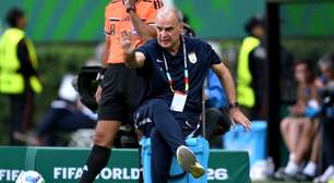 Uruguai cai na fase de grupos e Bielsa fala sobre substituição de Muslera
