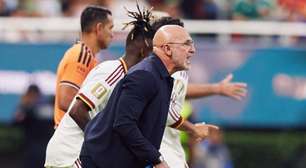 De la Fuente critica agressividade do Uruguai após classificação na Copa