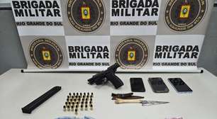 Cerco Policial na capital: Perseguição de carro de luxo termina com 3 presos e pistola apreendida em Porto Alegre