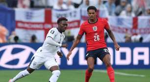 Inglaterra ganha novo problema na defesa após lesão de Quansah