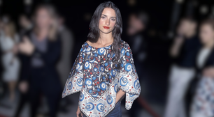 A Adidas adota o estilo boêmio e lança um modelo Samba com estampa dos anos 70 que a Zara adoraria ter