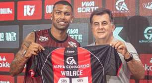 Emprestado pelo Cruzeiro, Walace é apresentado no Vitória: "Vou dar tudo por esse clube"